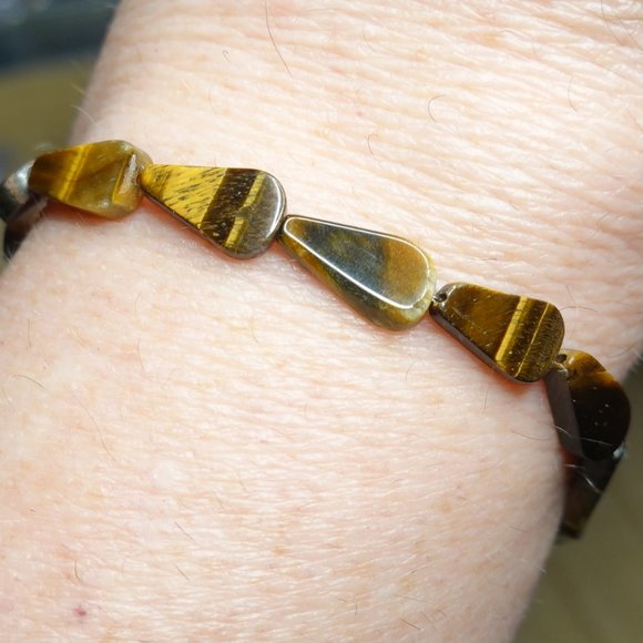 (NWT) Tigers Eye Flat Pear Shaped Beaded Bracelet - Picture 1 of 6
